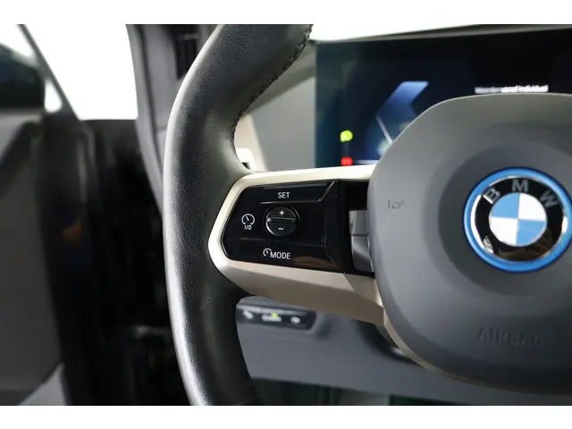 BMW iX xDrive50 Sport SKY 112 kWh 2023 Elektrisch 20