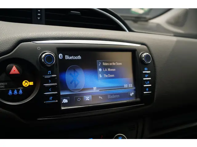 Toyota Yaris 1.5 Hybrid Active 2019 Hybride Benzine 25