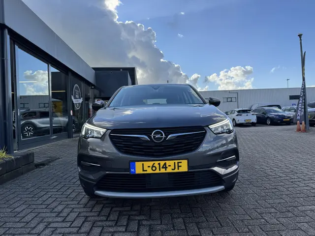 Opel Grandland X 3