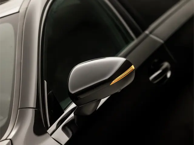 Mercedes-Benz A-Klasse 220 4MATIC AMG 2019 Benzine 41