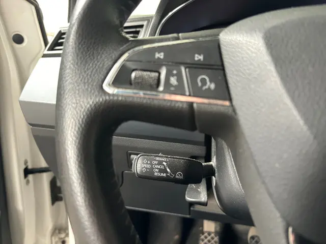 SEAT Arona 1.0 TSI Style Business Intense 2019 Benzine 10