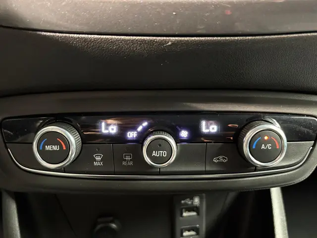 Opel Crossland 1.2 Turbo Elegance 2022 Benzine 10