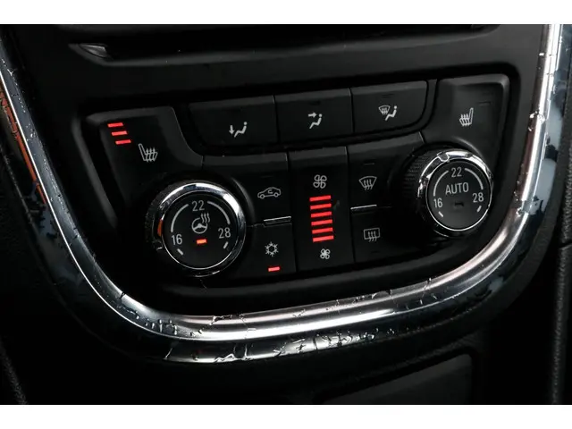 Opel Mokka 1.4 T Cosmo - PANO - TREKHAAK - VOL!!!!! 2016 Benzine 21