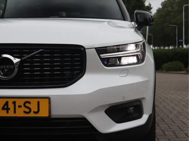 Volvo XC40 1.5 T5 Recharge 2021 Hybride Benzine 23