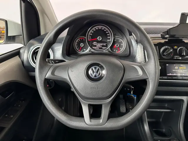 Volkswagen up! 1.0 BMT move up! 2020 Benzine 16