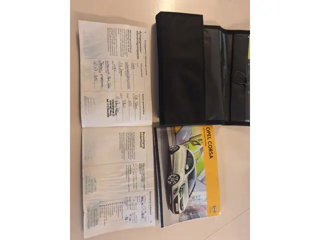 Opel Corsa 1.4-16V BlitZ 2014 Benzine 26