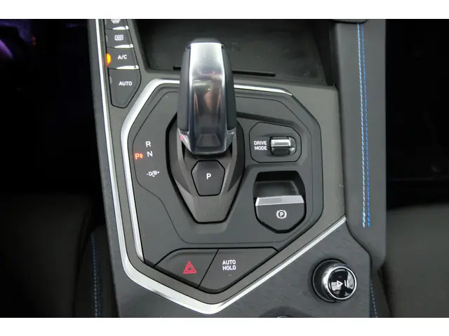 Lynk & Co 01 1.5 2023 Hybride Benzine 12