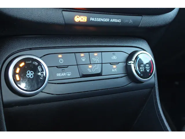 Ford Fiesta 1.1 Trend 2017 Benzine 27