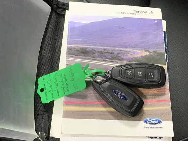 Ford Kuga 1.6 Titanium Plus 2014 Benzine 15