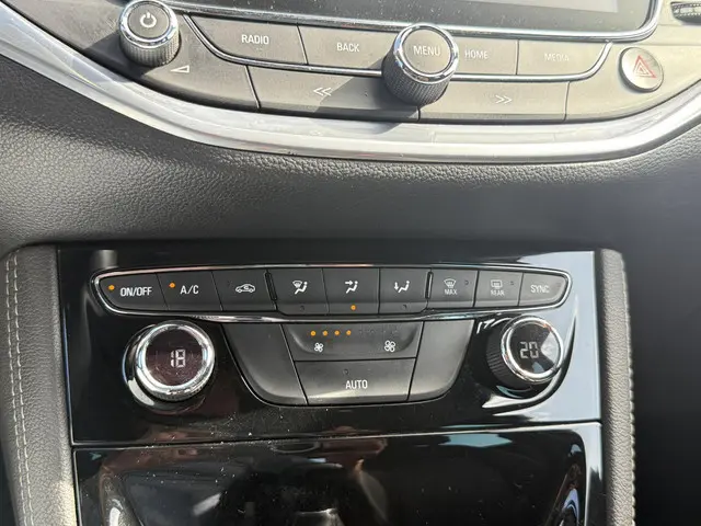 Opel Astra Sports Tourer 1.4 Innovation 2017 Benzine 15