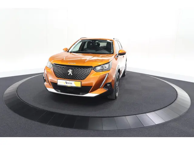 Peugeot 2008 PureTech 130 EAT8 Allure 2021 Benzine 68