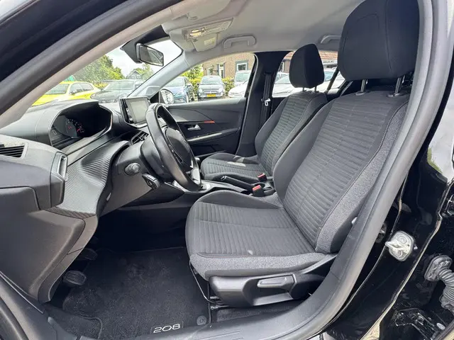 Peugeot 208 1.2 PureTech Blue Lease Allure 2020 Benzine 17