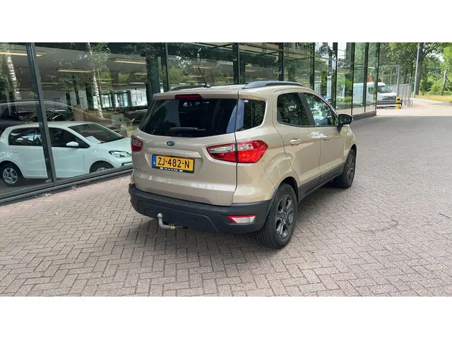 Ford EcoSport 3