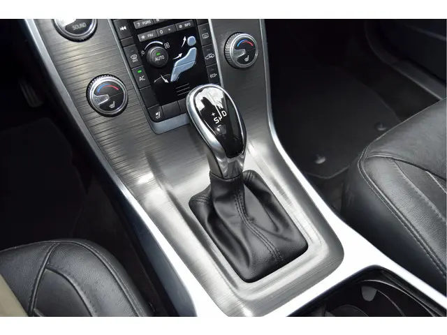 Volvo V70 2.0 T4 Polar+ 2016 Benzine 26