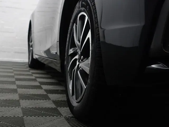 Lexus CT 200h Business Line 2019 Hybride Benzine 27