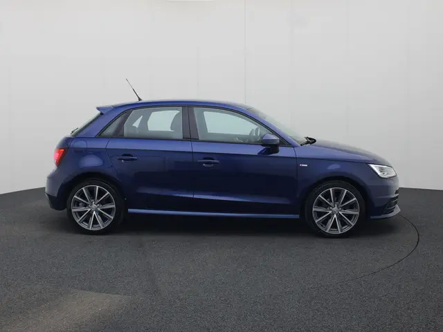 Audi A1 Sportback 1.0TFSI/95PK Advance Sport 2019 Benzine 3