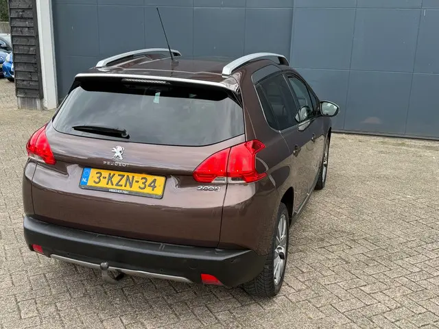 Peugeot 2008 1.6 VTi Féline 2013 Benzine 23