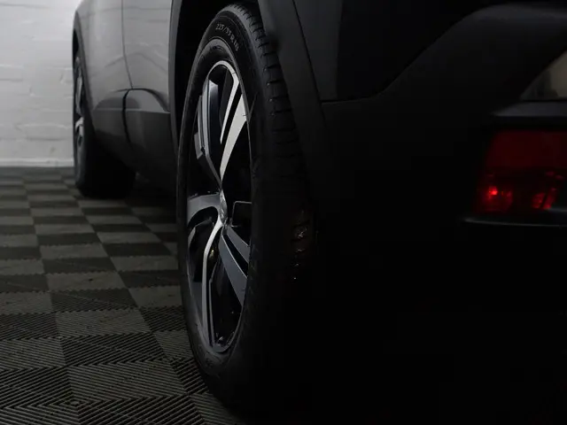 Peugeot 3008 1.2 PureTech Allure- 2017 Benzine 25