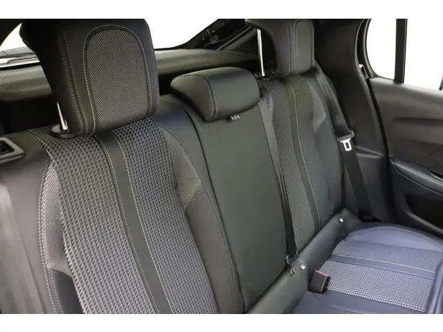 Peugeot e-208 EV GT 350 50 kWh 2023 Elektrisch 16
