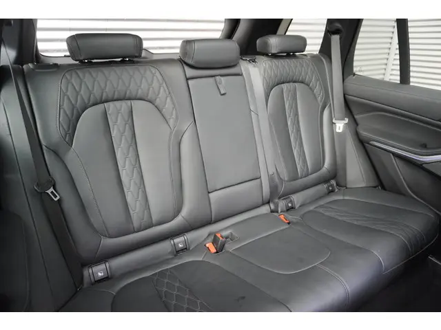 BMW X5 xDrive45e 2023 Hybride Benzine 10