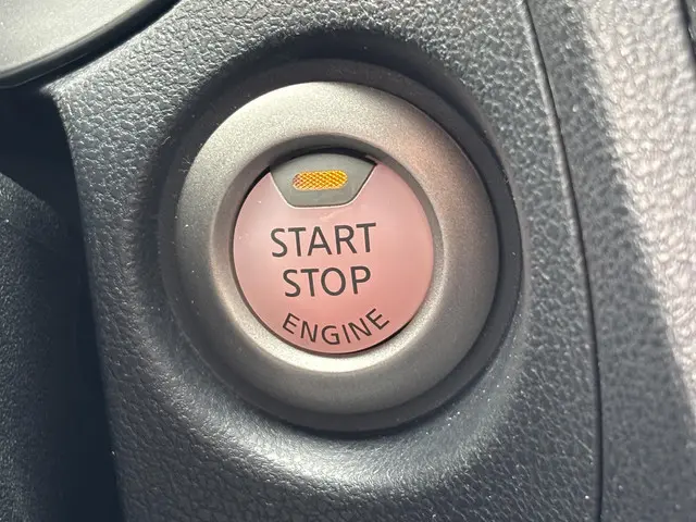 Nissan Juke DIG-T 115 MT N-Connecta 2018 Benzine 26