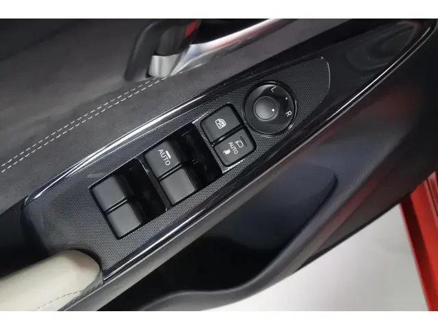 Mazda 2 1.5 90pk Automaat Signature 2020 Benzine 17