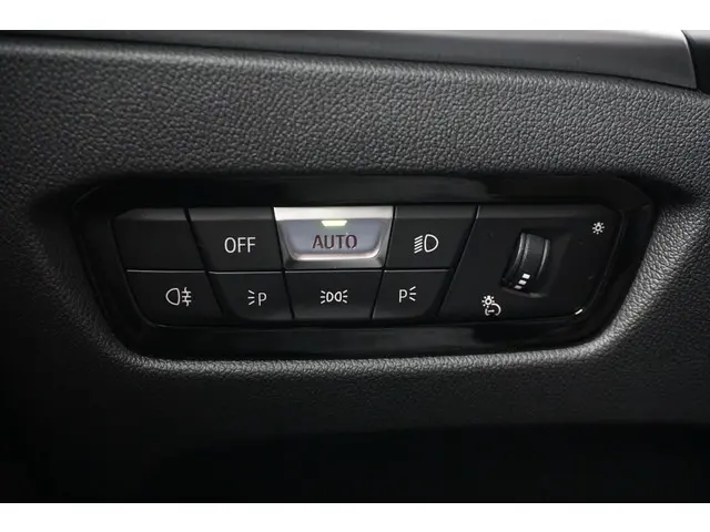 BMW i4 eDrive35 2024 Elektrisch 28