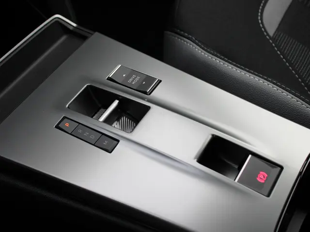 Opel Mokka 1.2 Turbo Hybrid GS 2025 Hybride Benzine 25