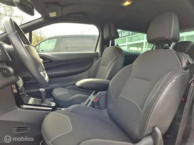Citroën DS3 1.2 PureTech So Chic 2015 Benzine 6
