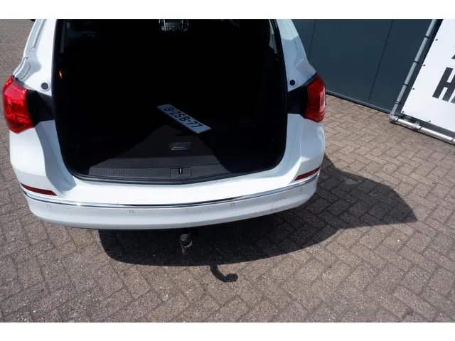 Opel Astra Sports Tourer 1.4 Blitz 2015 Benzine 21