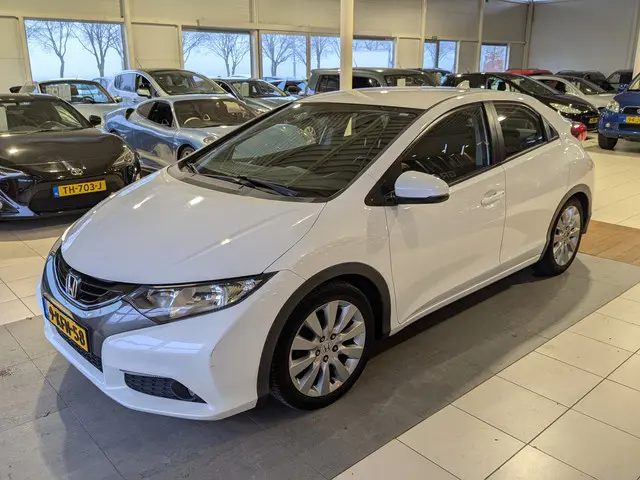Honda Civic 1.4 Sport 2013 Benzine 2