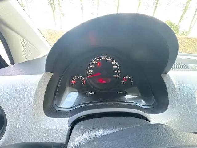 SEAT Mii 1.0 Reference 2013 Benzine 9