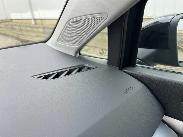 Volkswagen Golf 1.5 TSI Life 2020 Benzine 69