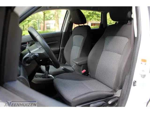 Suzuki Vitara 1.0 Boosterjet Select 2019 Benzine 3