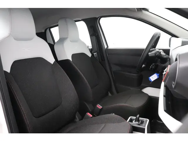 Dacia Spring Expression 65 26.8 kWh 2025 Elektrisch 15