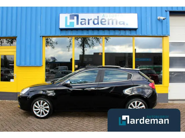 Alfa Romeo Giulietta 1.4 T Panorama Clima 2012 Benzine 4