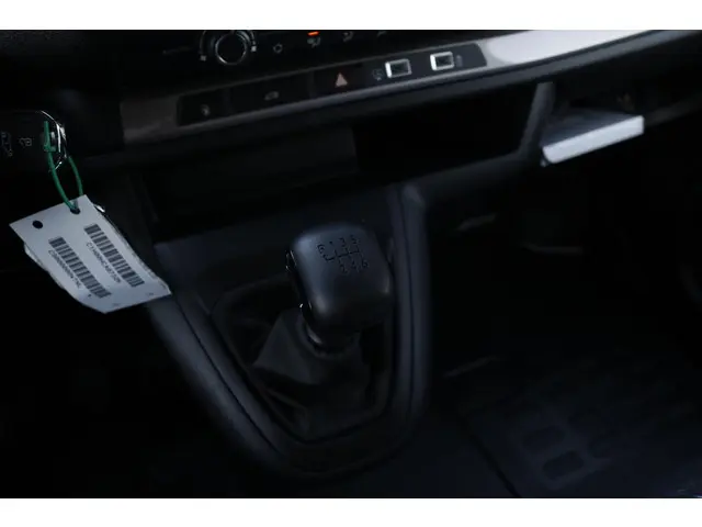 Toyota ProAce Worker 2.0 D-4D Challenger 2024 Diesel 16