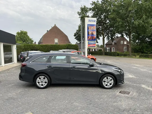 Kia Ceed Sportswagon 1.0 T-GDi DynamicLine 2023 Benzine 3