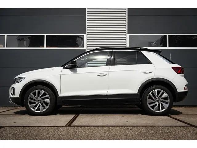 Volkswagen T-Roc 1.5 TSI Style 2023 Benzine 2