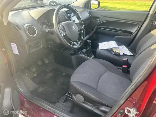 Mitsubishi Space Star 1.2 Instyle 2018 Benzine 9