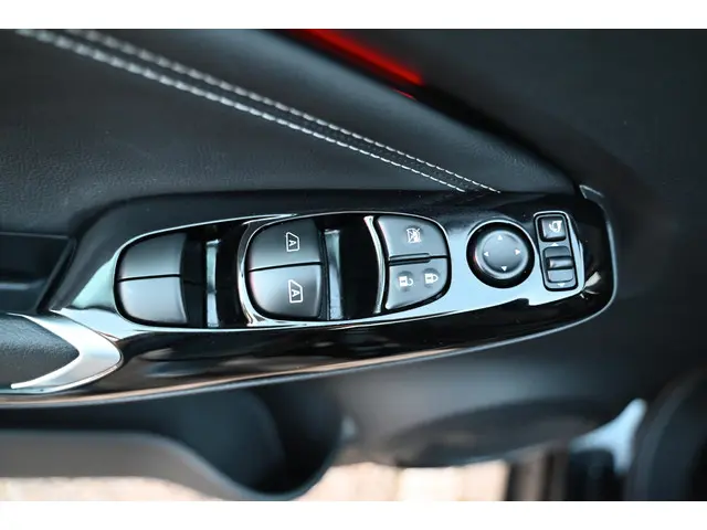 Nissan Juke 1.0 DIG-T Tekna 2025 Benzine 17