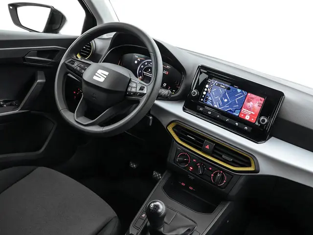 SEAT Arona 1.0 95pk EcoTSI Reference 2024 Benzine 29