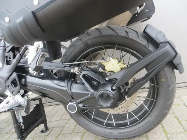 BMW R 1250 GS Adventure Rallye 2024 Benzine 14