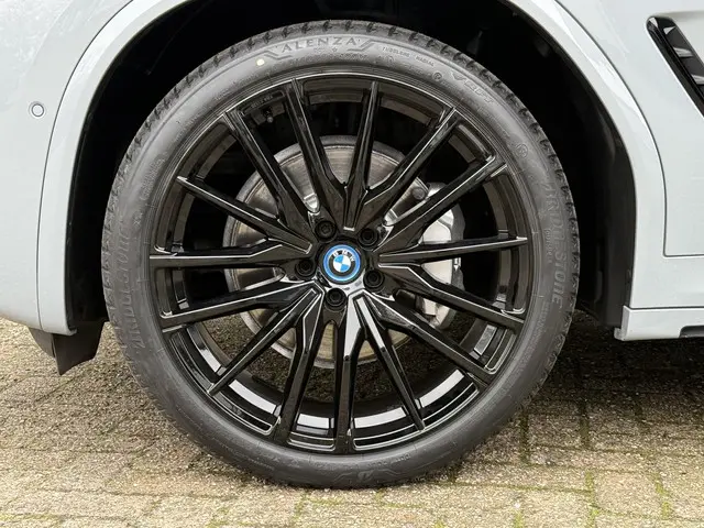 BMW X3 xDrive30e 2022 Hybride Benzine 12