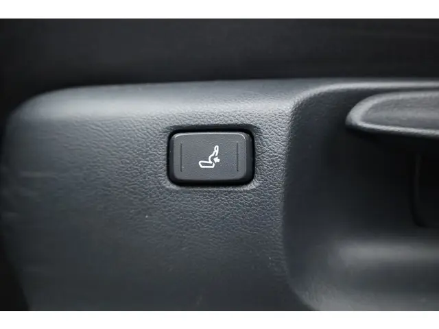 Toyota Yaris 1.5 Hybrid Active 2022 Hybride Benzine 11