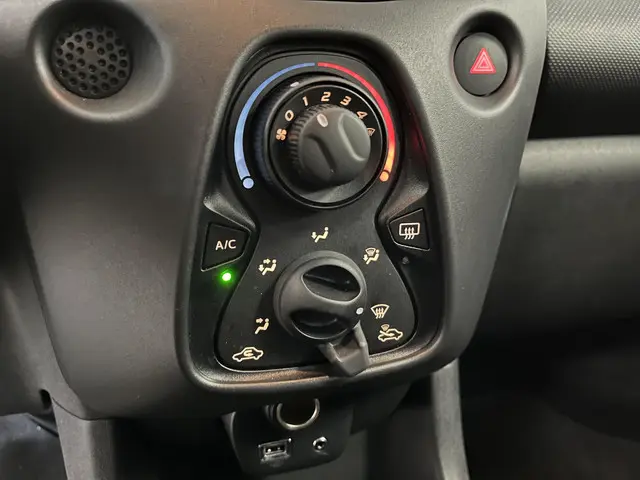 Toyota Aygo 1.0 VVT-i x-fun 2021 Benzine 31