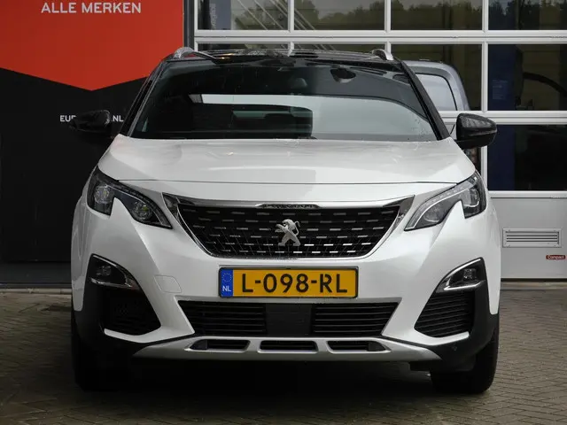 Peugeot 3008 GT-LINE 1.2 130PK 2018 Benzine 3