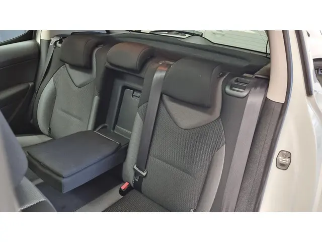 Peugeot 308 1.6 VTi Sportium 2013 Benzine 10