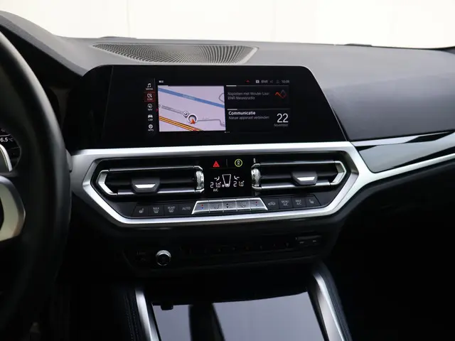 BMW 2 Serie Coupé M240i xDrive 2022 Benzine 25