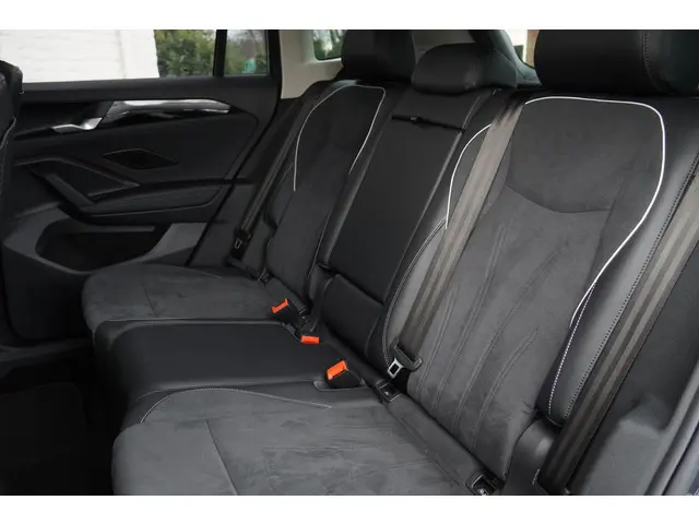 Volkswagen Tiguan 1.5 eTSI Elegance 2025 Hybride Benzine 8